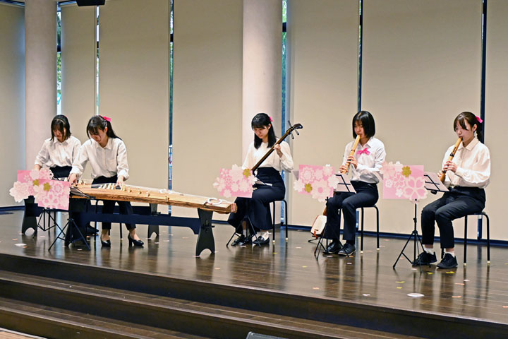 ���É��s����w�M�y��